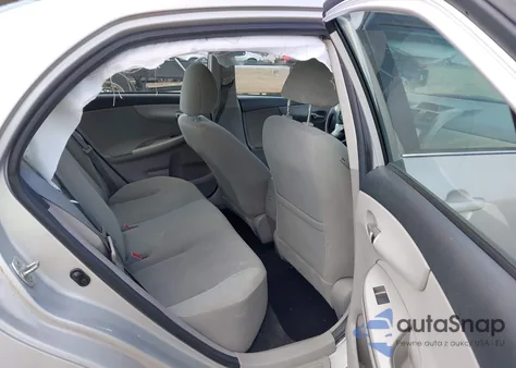 2013 Toyota Corolla Le z USA, uszkodzony, nr VIN 2T1BU4EE2DC036647